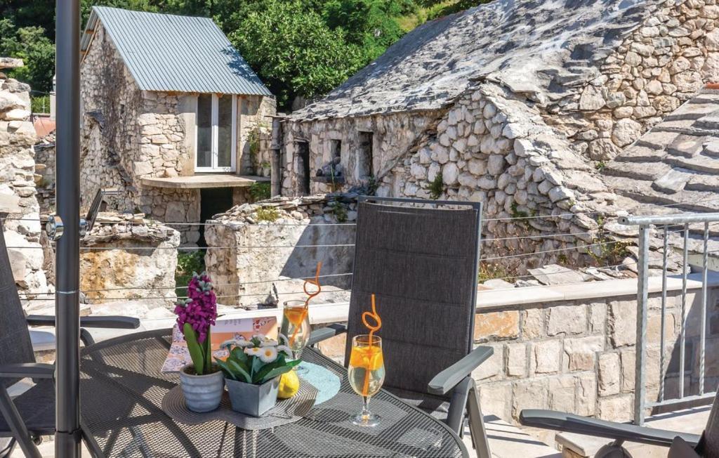 Villa Kristina - Ferienhaus Baska Voda - Topici, Private Outdoor Swimmingpool, Wifi Ngoại thất bức ảnh