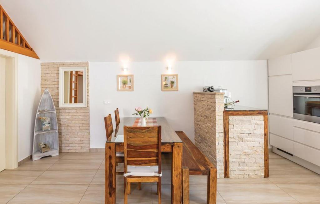 Villa Kristina - Ferienhaus Baska Voda - Topici, Private Outdoor Swimmingpool, Wifi Ngoại thất bức ảnh