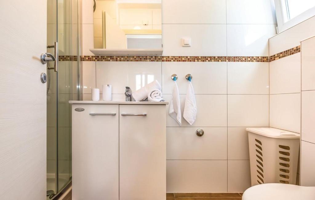 Villa Kristina - Ferienhaus Baska Voda - Topici, Private Outdoor Swimmingpool, Wifi Ngoại thất bức ảnh